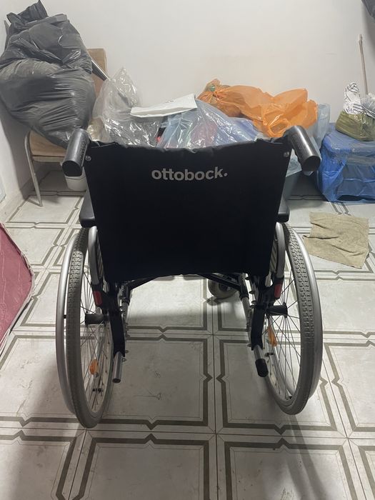 Инвалидная коляска в отличном состояний