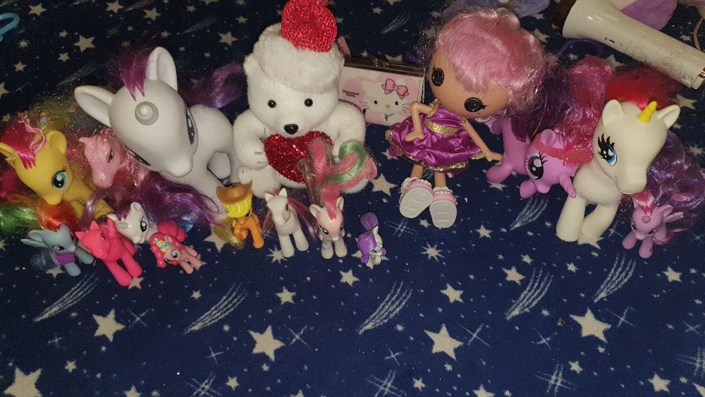 Lot jucării,  unicorni
