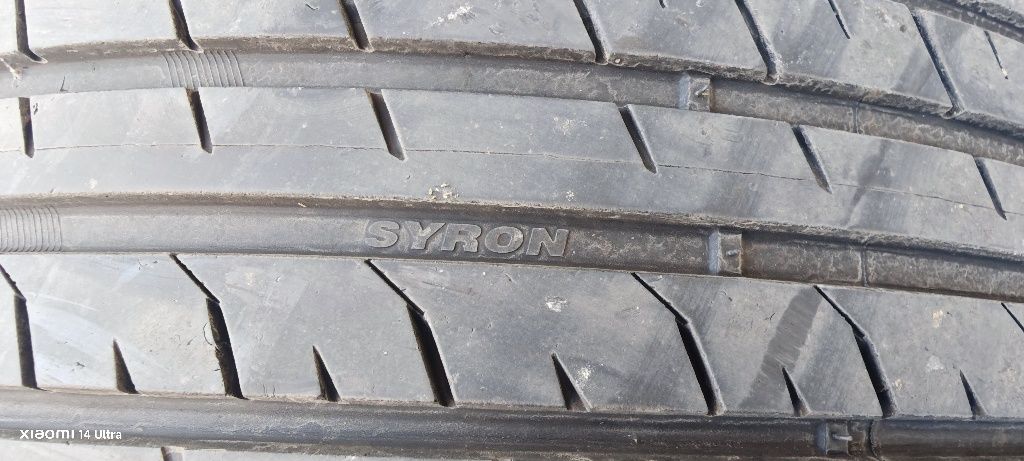 Летни гуми 225/40ZR18 Syron