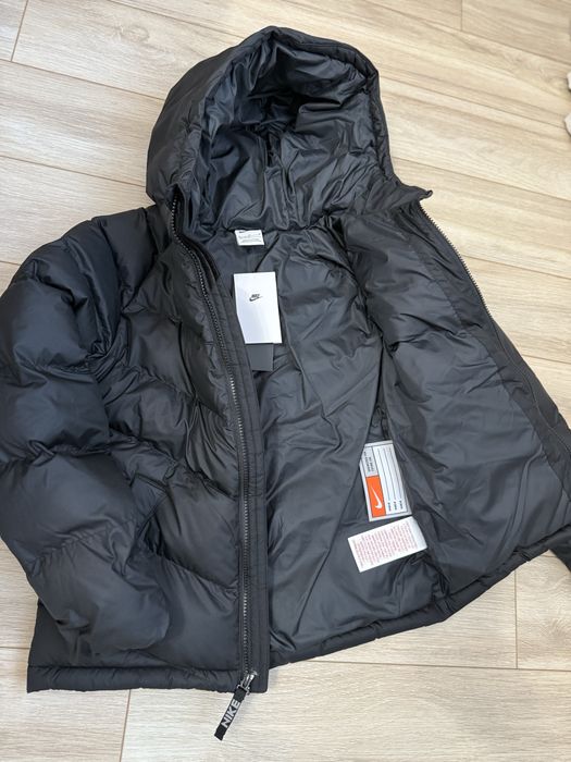 НОВО Детско яке Nike