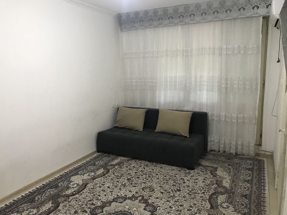 Чилонзор 12 кв,  1/1/4 , не торец, без маклер, можно под офис