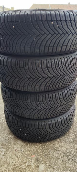 Vând 4 cauciucuri Michelin 205 55 R16