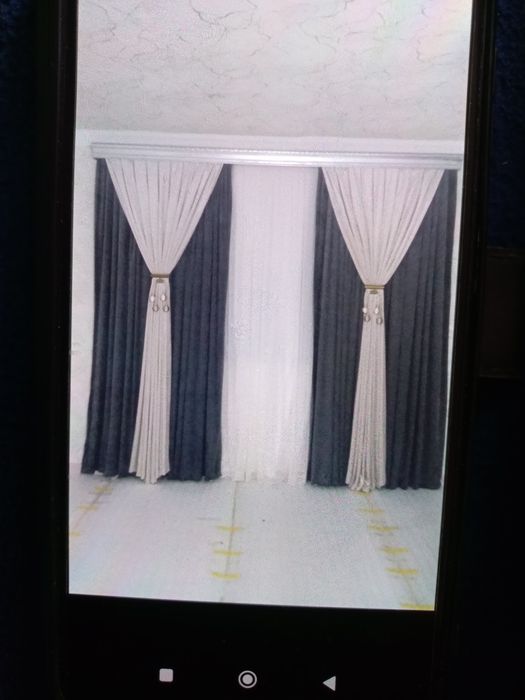 Bizda sotiladigan uy uchun pardalar bor