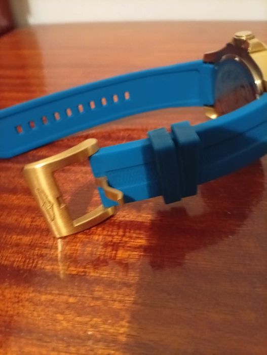 Vand ceas nou an stare foarte buna de funcționare