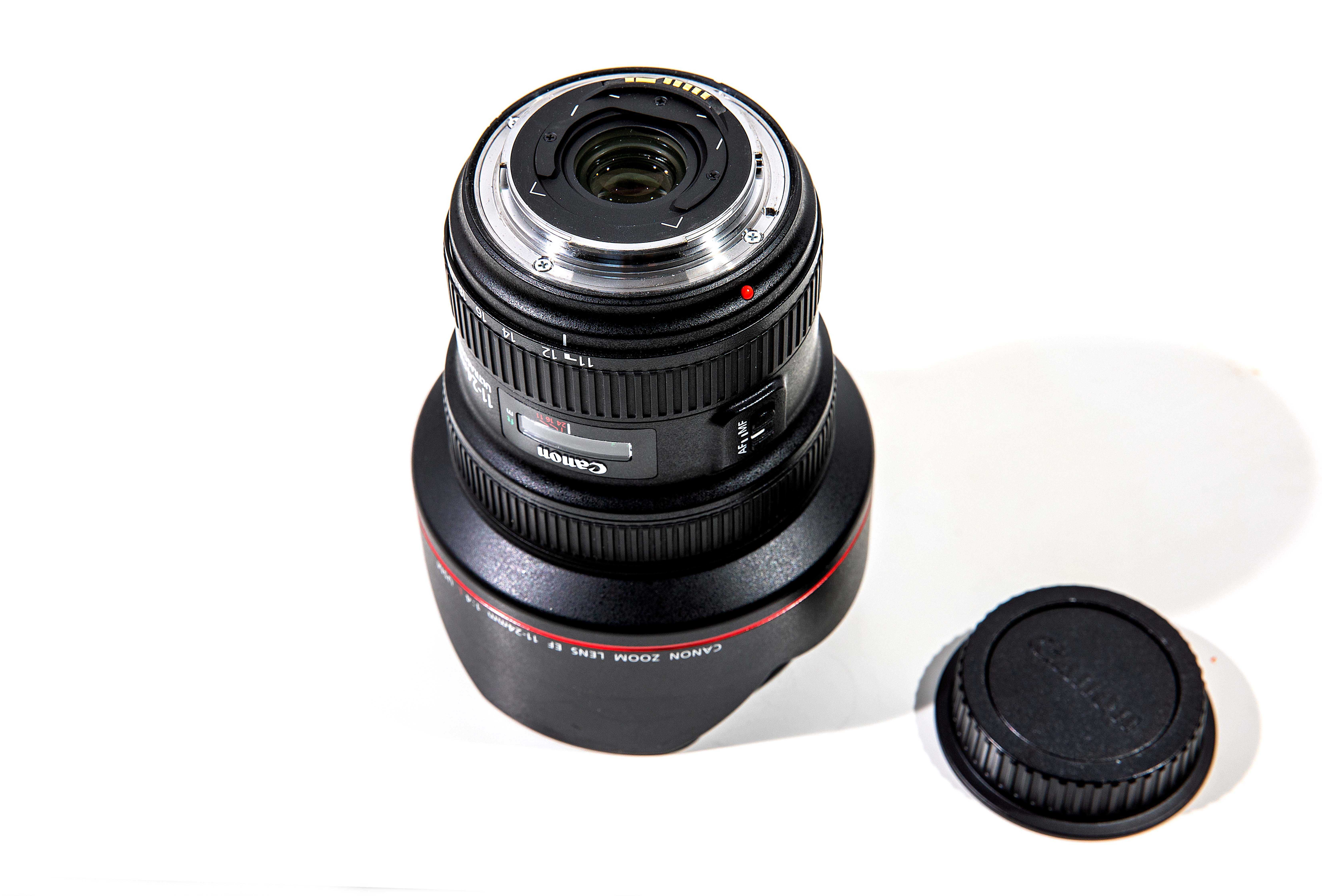 Obiectiv Canon 11-24mm