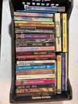 Приключвнски и любовни романи, класики, криминалета и други книги