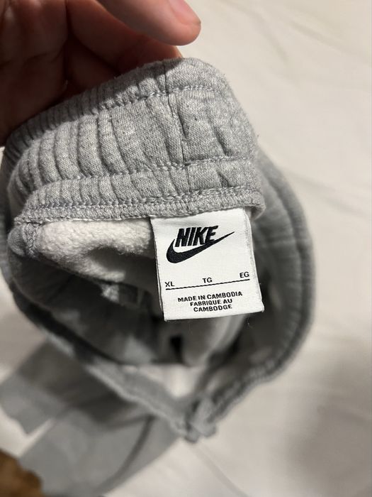 Долнище Nike почти ново