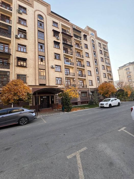 Ж.К Баурам 3+3/7/8  дуплекс 208кв.м