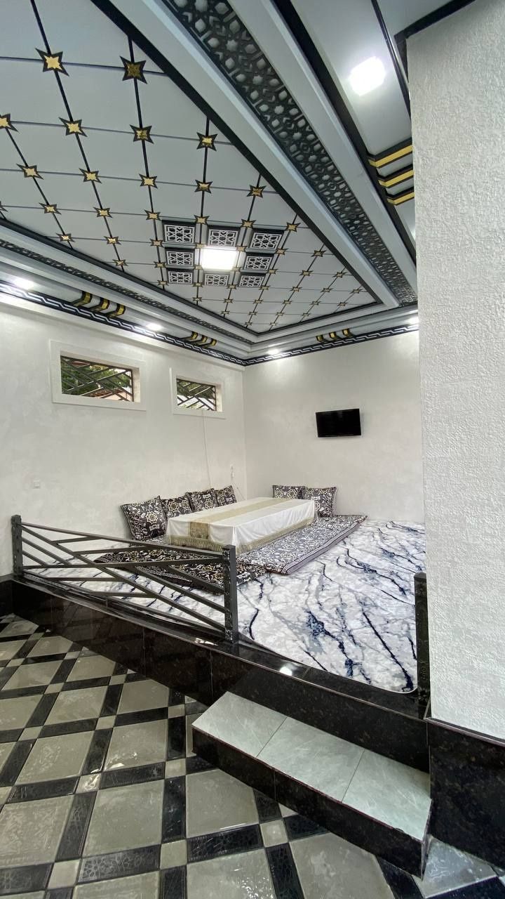 Oqtosh dacha quyoshka yaqin