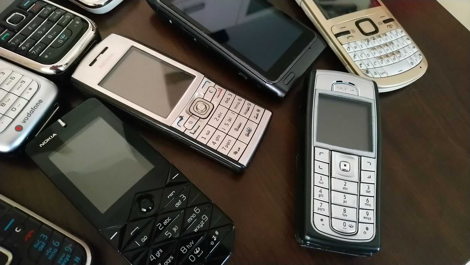 Nokia/Нокия С5,N8,5220,C3,E50,6220c,6210 Navigator,6230i,7500,E66,6233