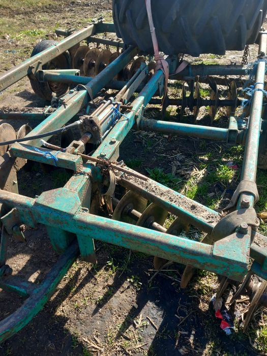 Vând disc pentru mai multe detalii sunați