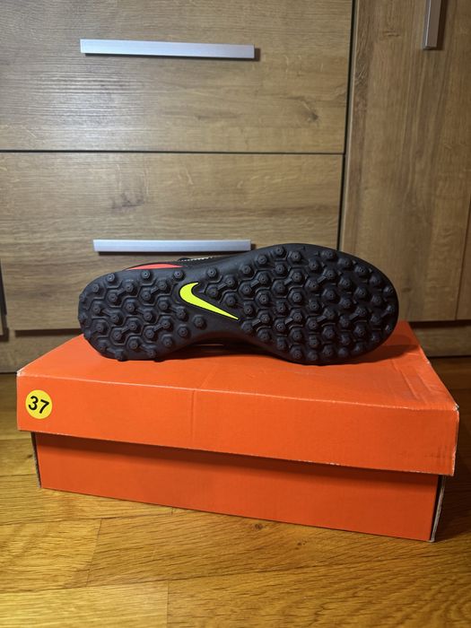 Футболни стуножки - Nike