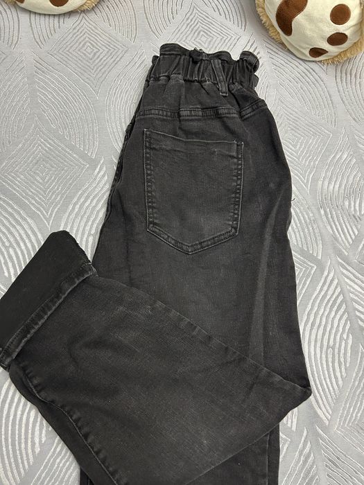 Дрехи от 8 до 30 лв.