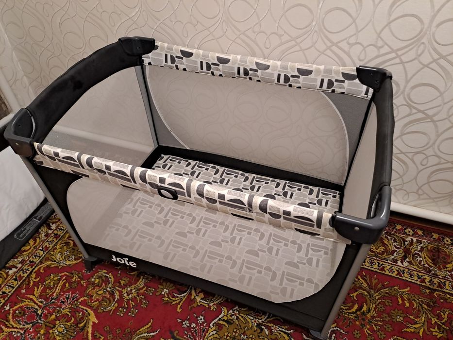 Продам манеж в отличном состоянии