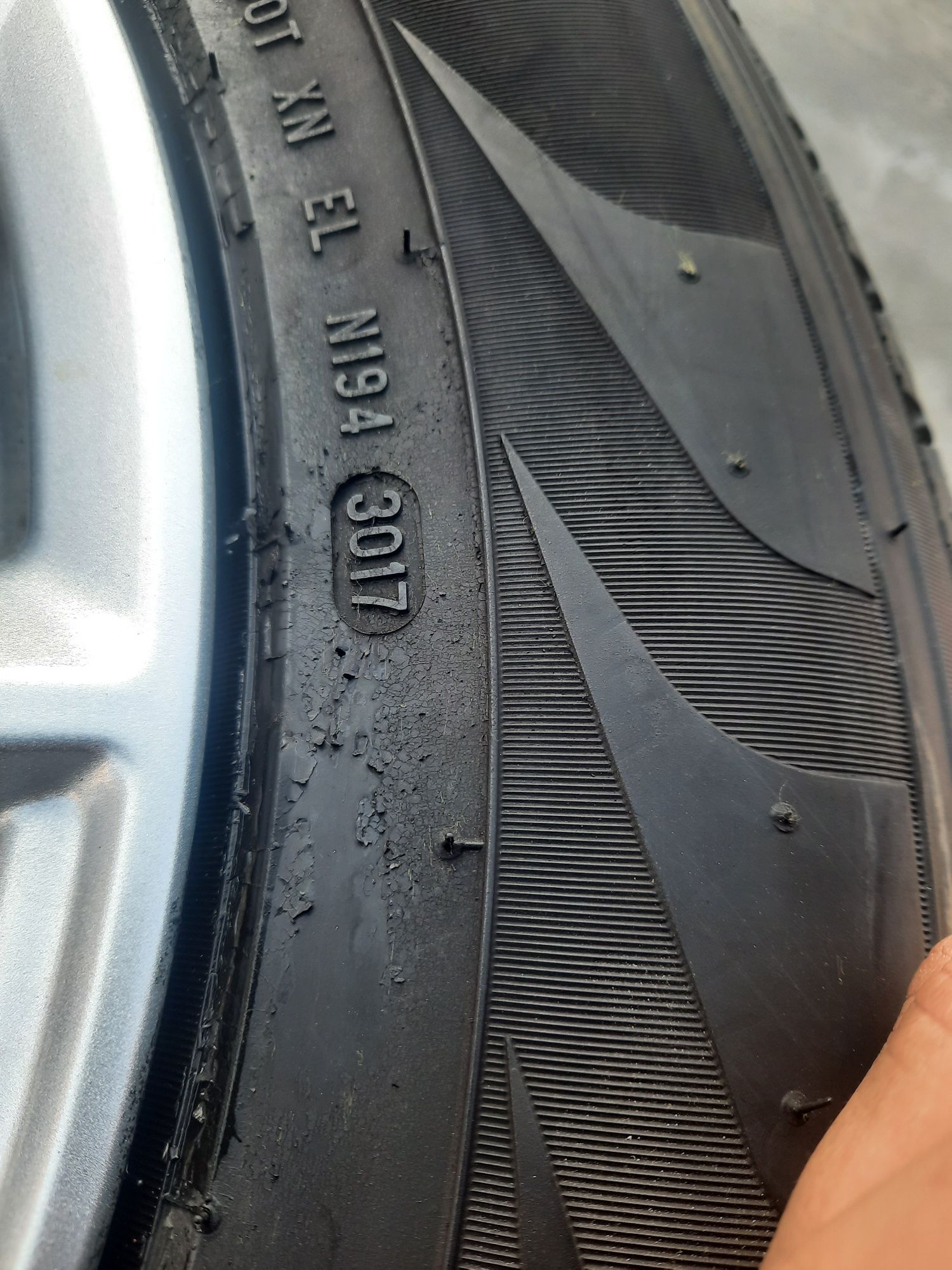 4 Броя 235/65/19 Pirelli 7,6мм