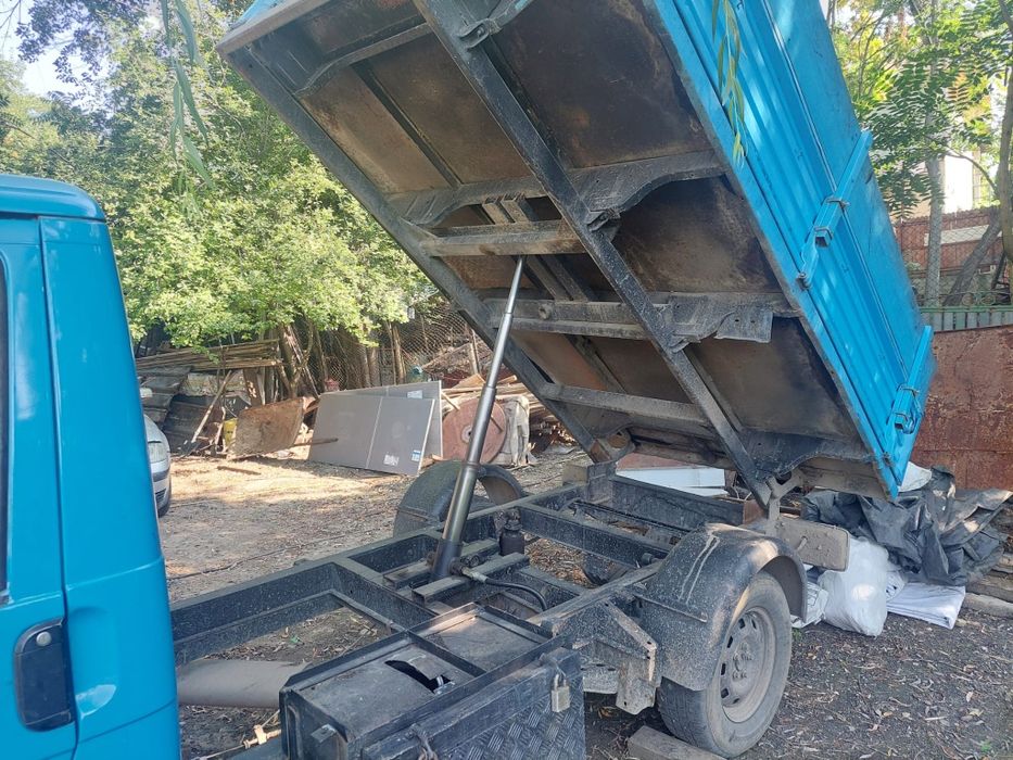 Transporter T4 basculabil