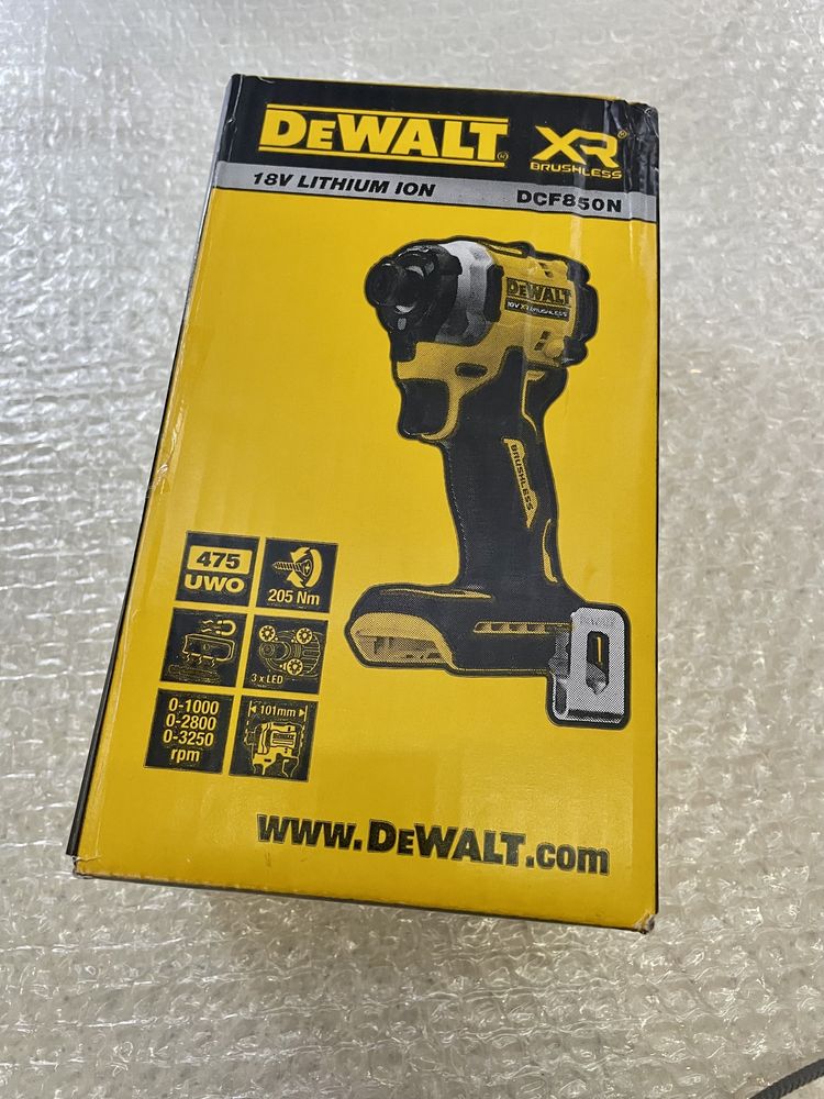 DeWALT Impact DCF 850 XR. Original Nou-nout !