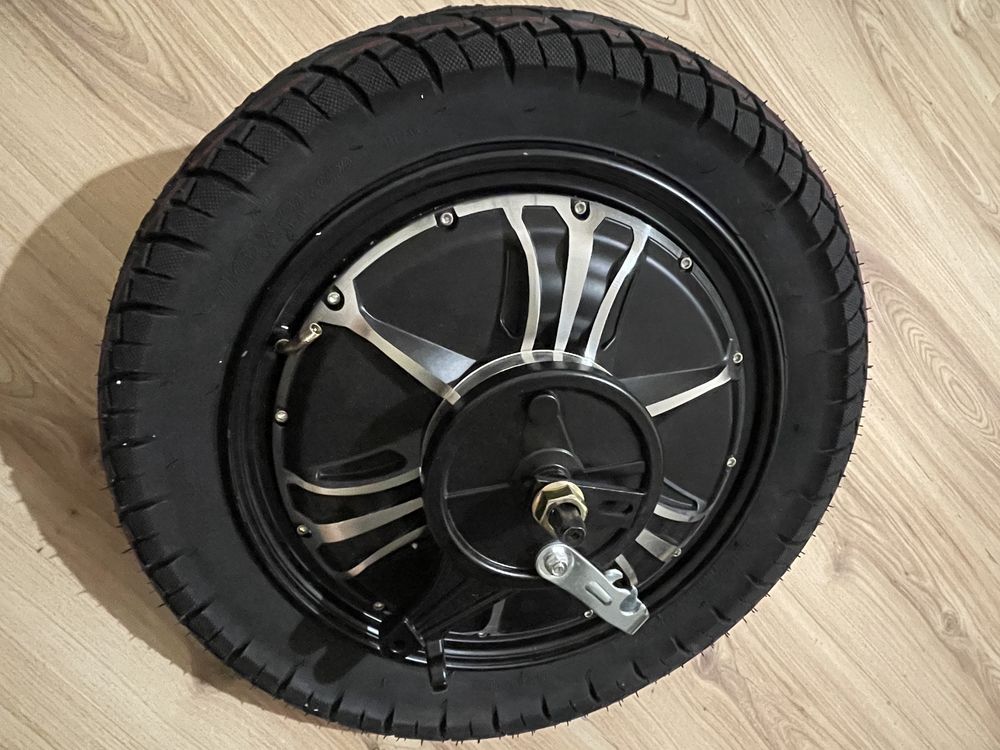 Двигател за триколка или скутер 60/72V 2000W