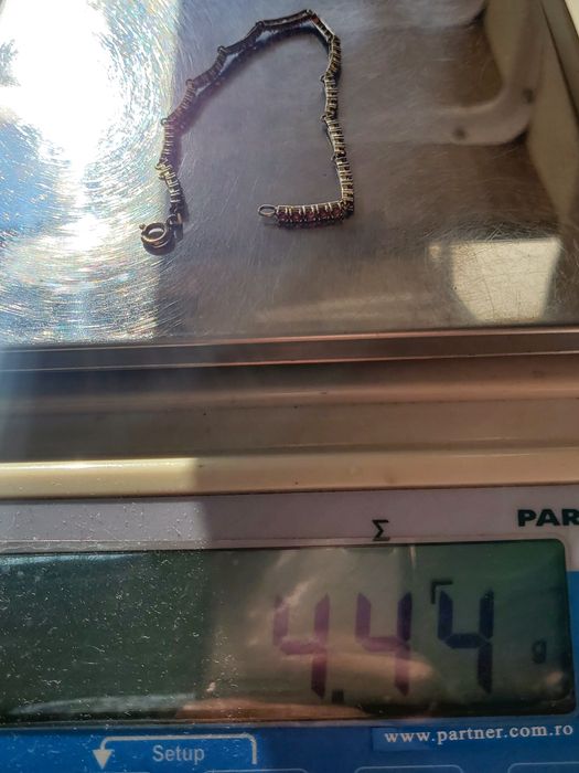 Brățară din aur 8K cu granate naturale – lungime 17 cm, gramaj 4,44 g