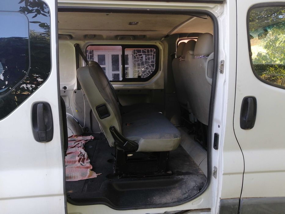 Vand renault trafic autoturism M1 an 2003