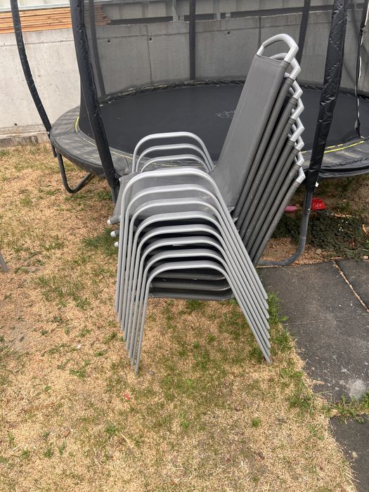 Scaune gradina cu perna pe toata suprafata lui