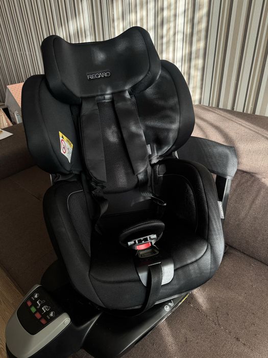 Столче за кола Recaro Salia, IsoFix, i-Size, 40-105 cm, Mat Black