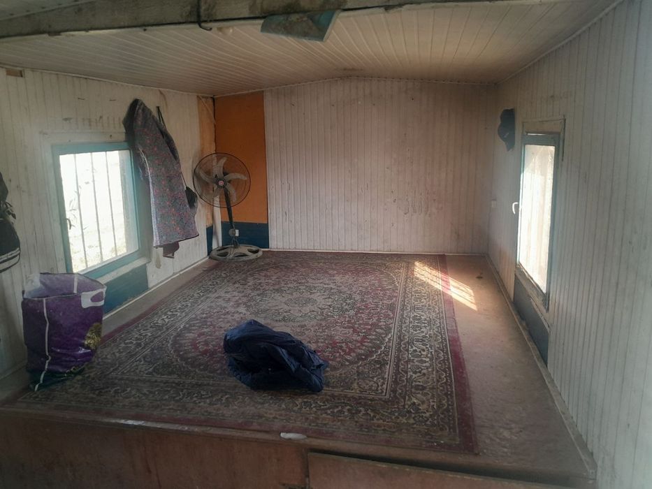 Вагон сотилади холати яхши 7х3