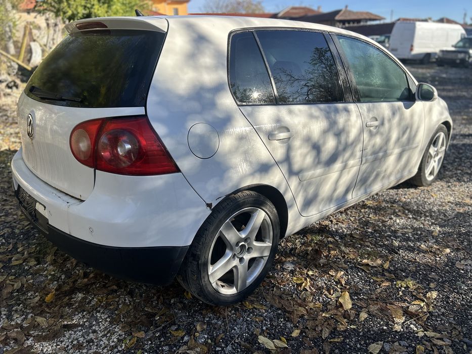 Голф 5 1,9тди БЛС 105кс на части/VW golf 5 1,9tdi BLS 105ks na chasti