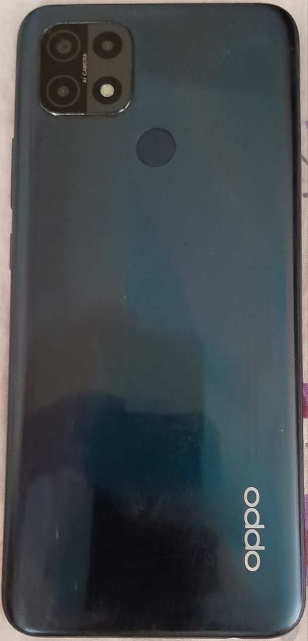 Oppo 15 xolati ekrani almashgan