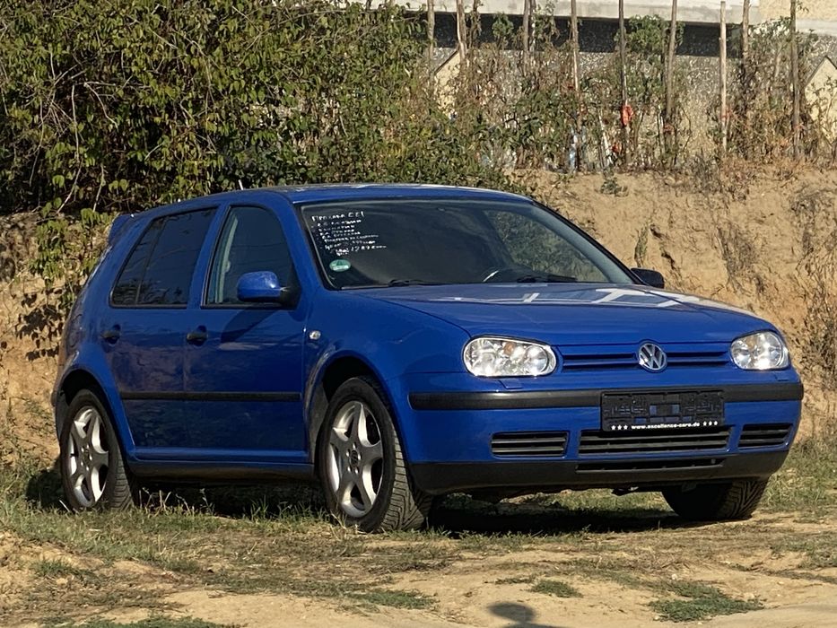 Фолсаваген Голф  4 1.6 benzin