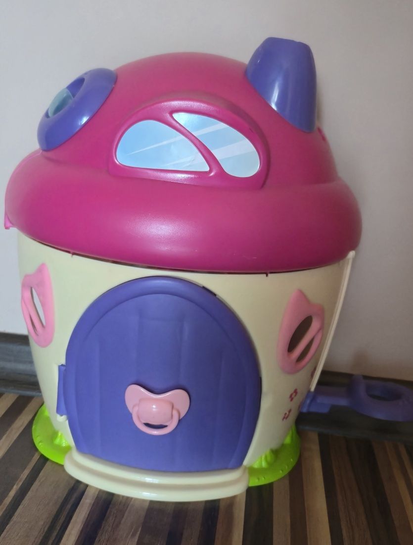 Продавам. Играчки