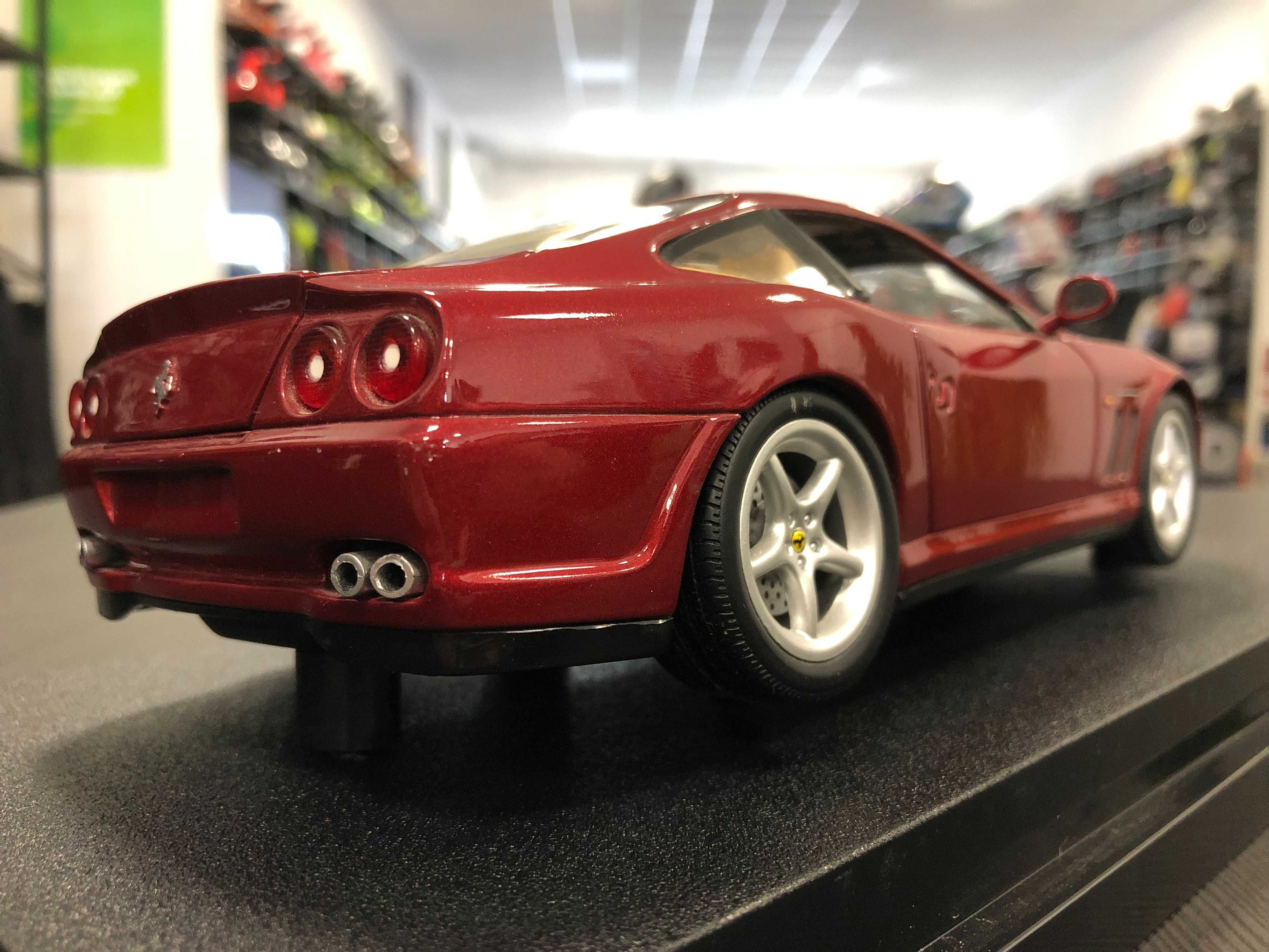 Метална колекционерска количка HOT WHEELS  FERRARI 550 MARANELLO 1:18