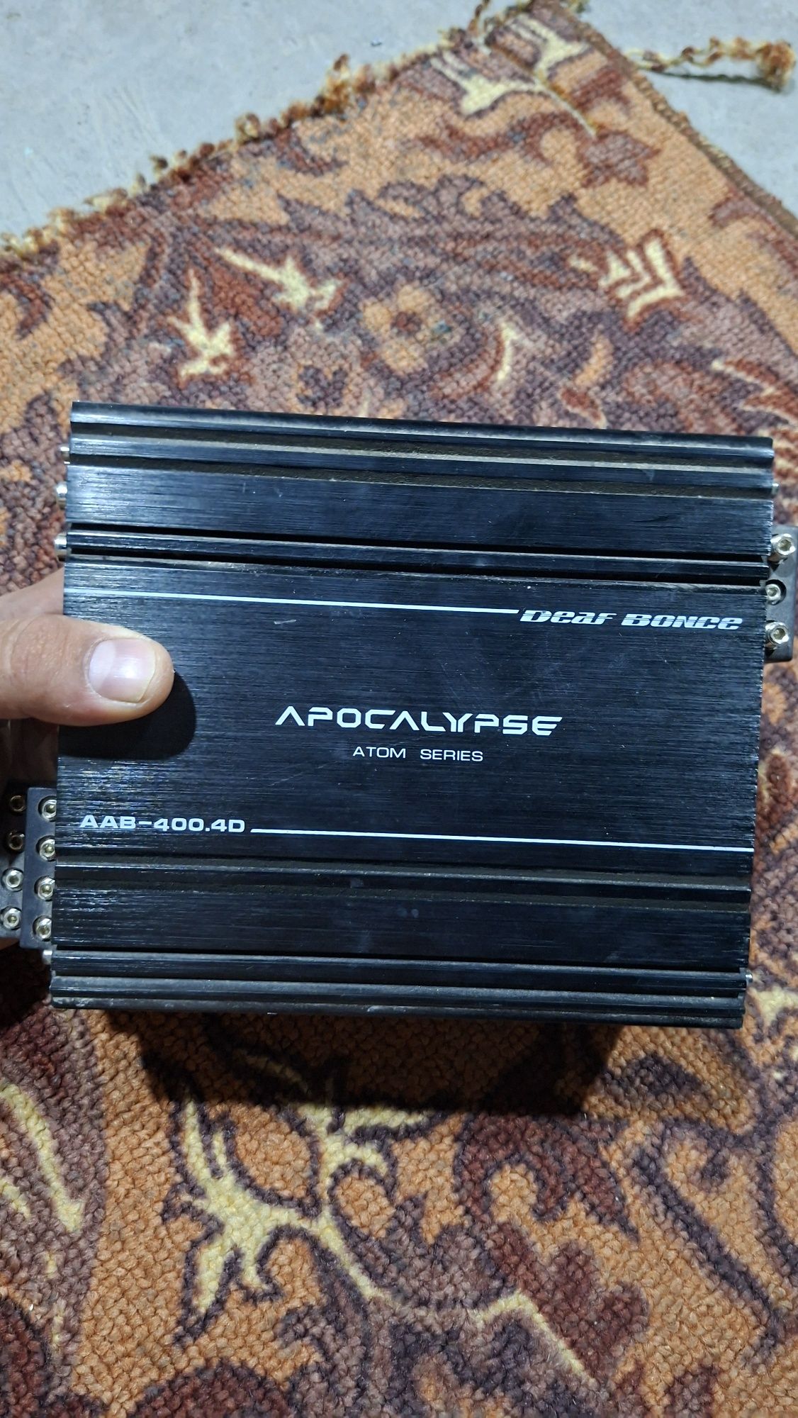 Apocalypse 400.  Усилитель