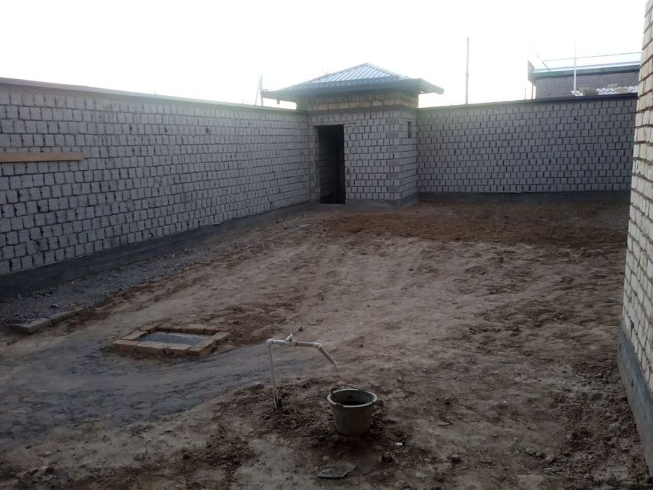 Uy sotiladi karobka xolatda