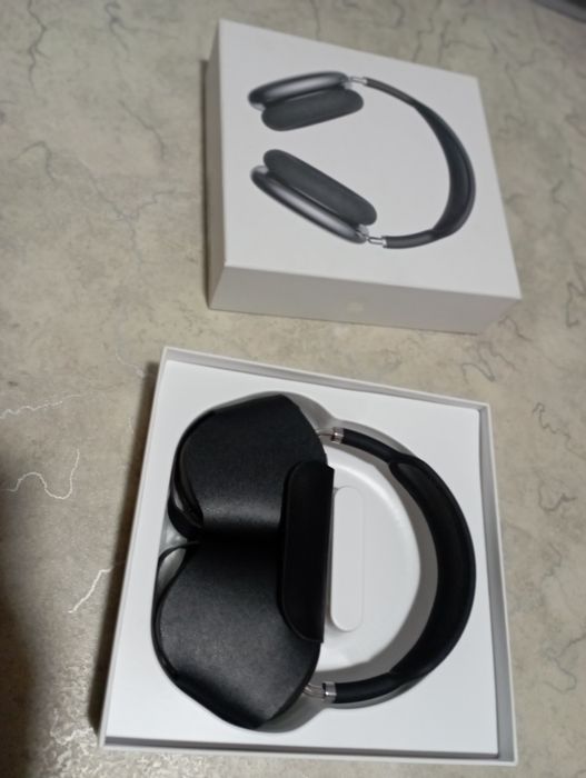 Продам AirPods состояние отличное