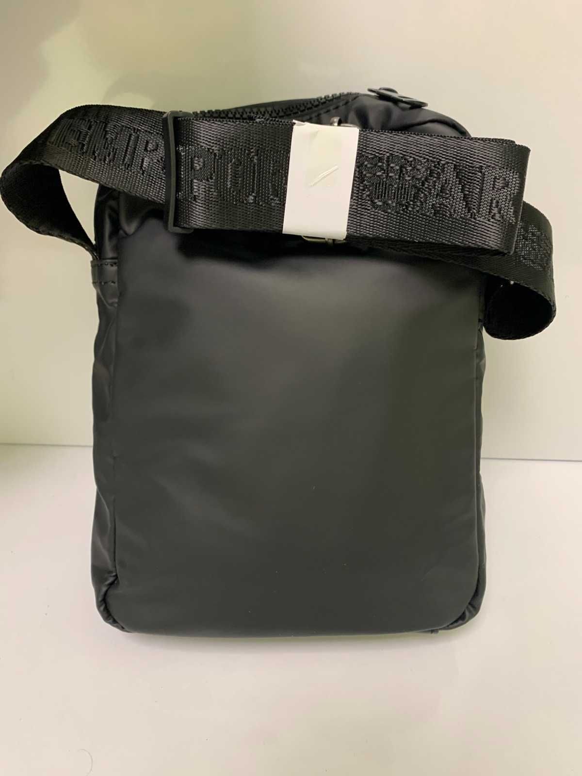 Нова мъжка чанта с етикети Emporio Armani