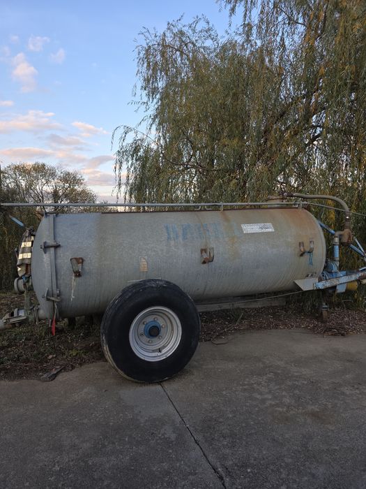 Vidanja 3000 de vinzare