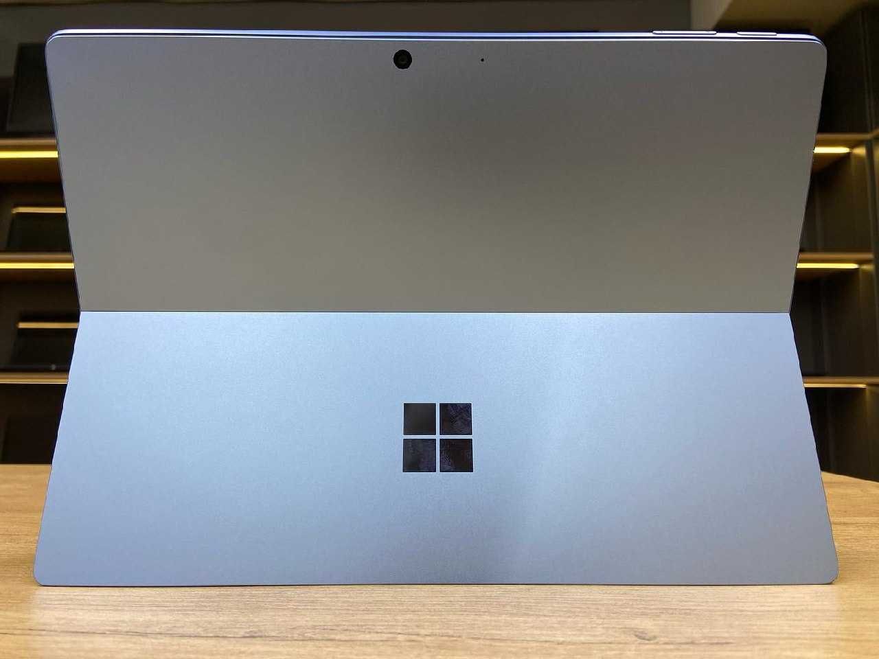 Microsoft Surface Pro 9 - 3K 120Hz/Core i5-1235U/8ГБ/SSD256ГБ/Intel XE