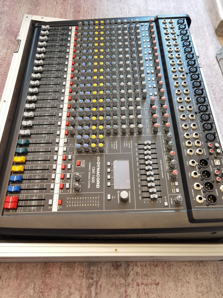 DYNACORD CMS 1600 Динакорд ЦМС 1600 + поръчков кейс