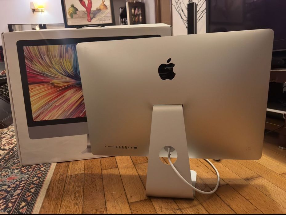 Apple iMac 27” Retina 5K (2019) with the 1 TB Fusion