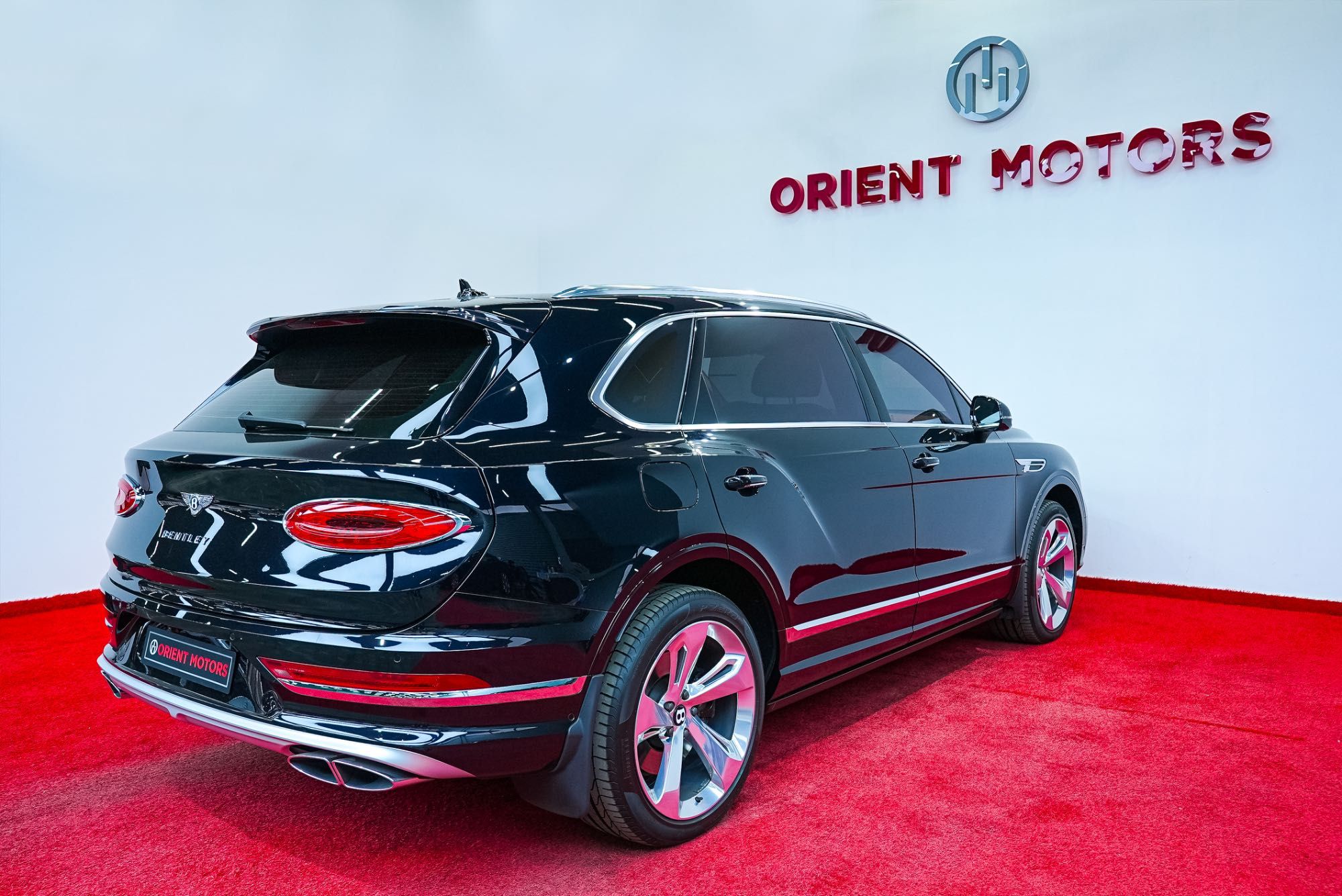 Bentley Bentayga Extended Wheelbase