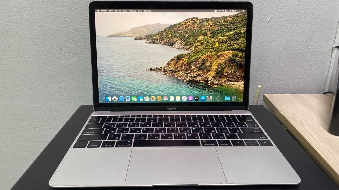 Apple MacBook (0702 г.Уральск) ЛОТ: 279809