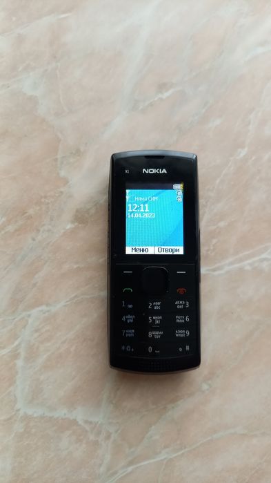 Продавам Nokia X1-00