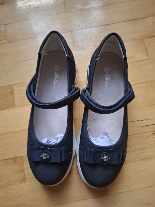 Туфельки для школьницы