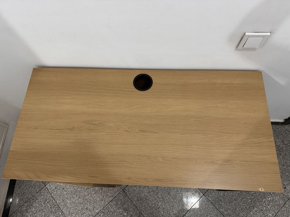 Birou IKEA Micke stejar alb, 105x50cm