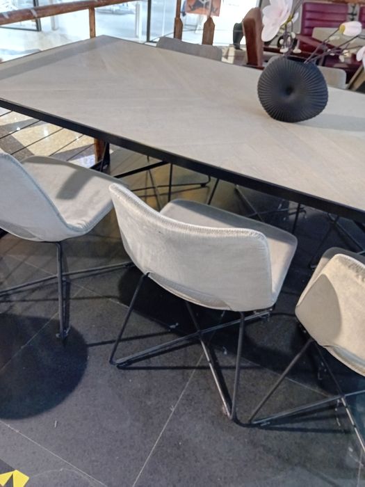 Masa stejar si scaune