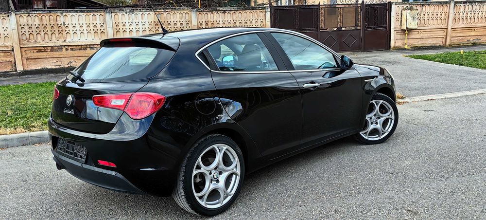 Alfa Romeo Giulietta 1.4 Benzina * 170CP * BiXenon * Senzori