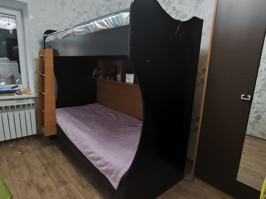 Двухярусная кровать