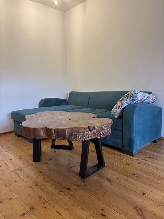 Стол из спила карагача