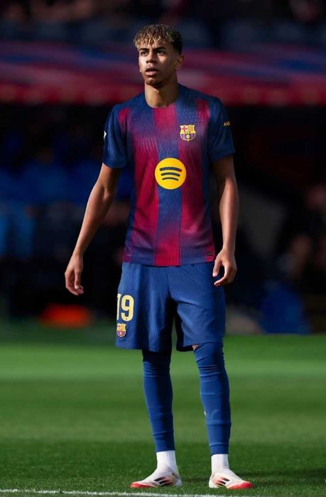 Анцуг Ямал Барселона 77лв Горнище + Долнище Промоция 134лв с Къс ръкав